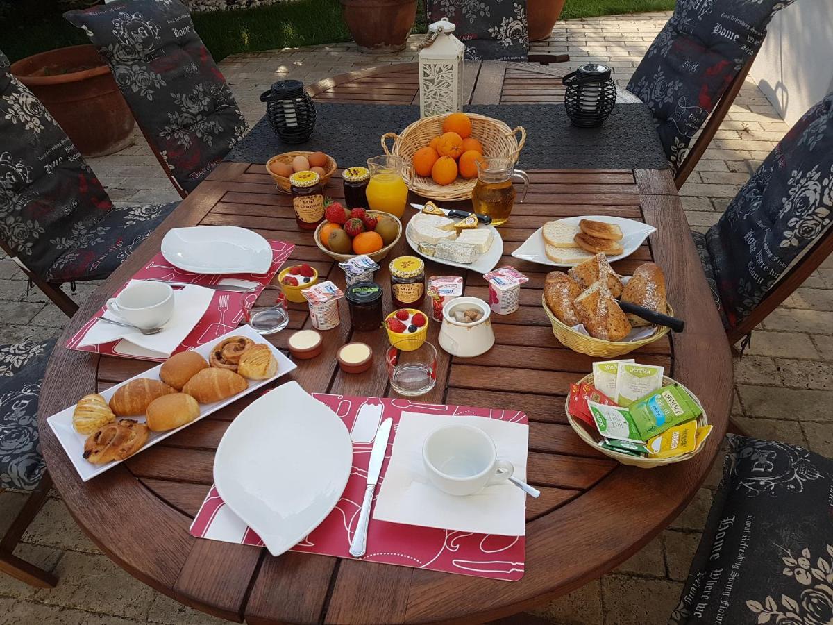 Les Fruitiers Агде Екстериор снимка
